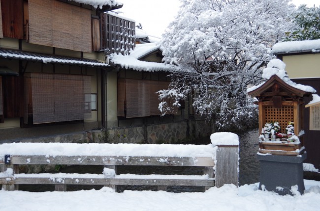 祇園周辺の雪