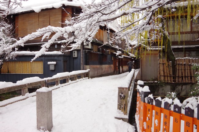 祇園周辺の雪