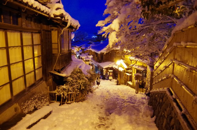 二寧坂の雪