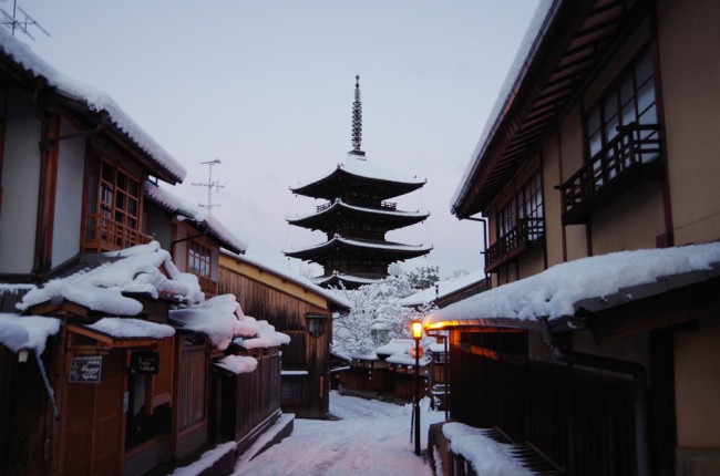 八坂の塔　雪03