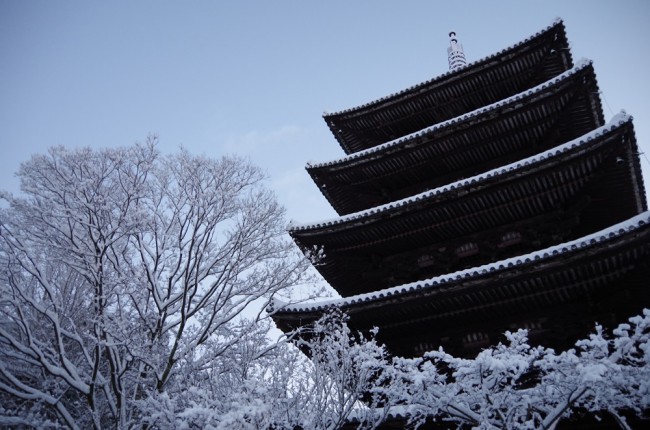 八坂の塔　雪05